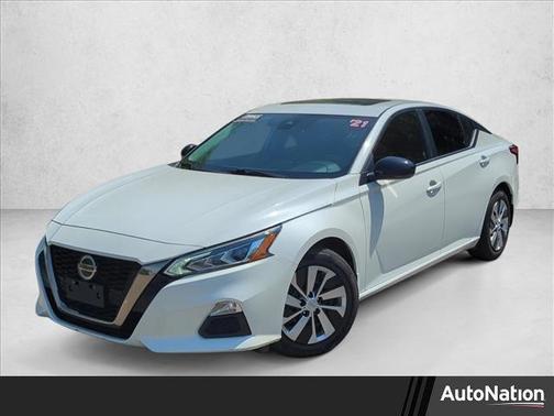 Pearl White Tricoat 2021 Nissan Altima SR FWD