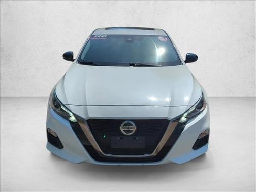 Pearl White Tricoat 2021 Nissan Altima SR FWD