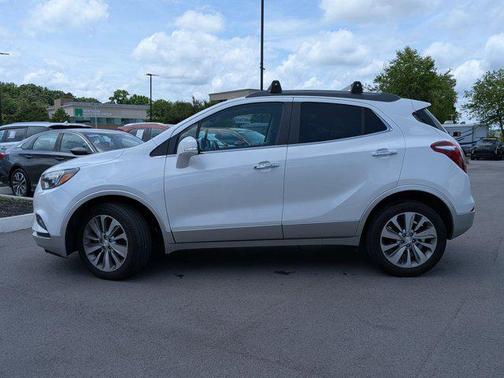 White Frost Tricoat 2017 Buick Encore Essence
