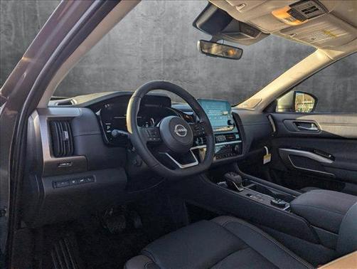 2025 Nissan Pathfinder Platinum 4WD