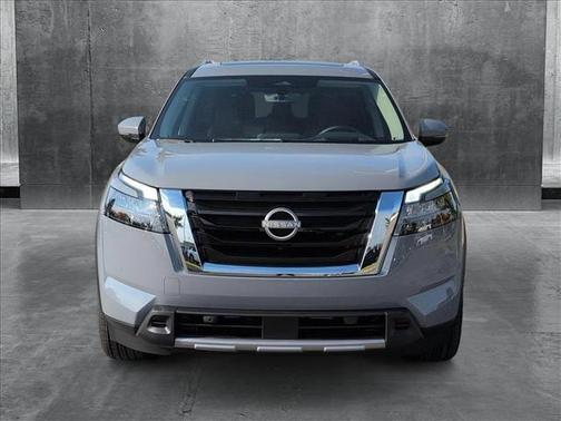 2025 Nissan Pathfinder Platinum FWD