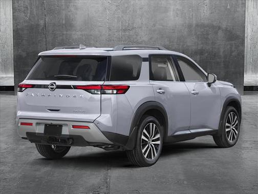 2025 Nissan Pathfinder Platinum FWD