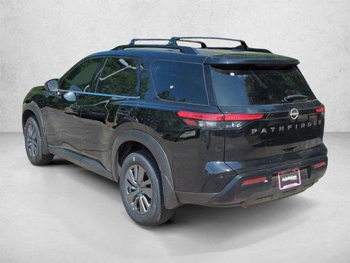 Super Black 2026 Nissan Pathfinder SV