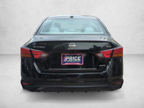 Super Black 2024 Nissan Altima 2.5 SV