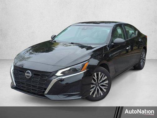Super Black 2024 Nissan Altima 2.5 SV