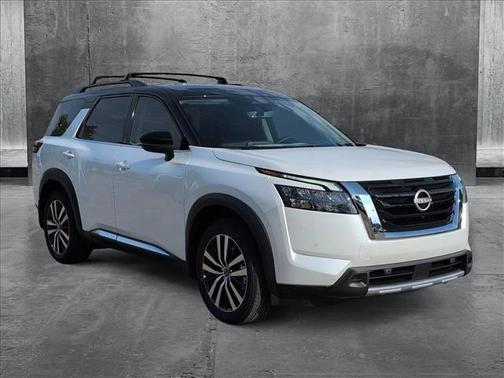 2025 Nissan Pathfinder Platinum FWD