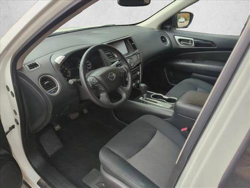 2019 Nissan Pathfinder SV