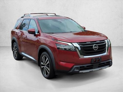 2023 Nissan Pathfinder Platinum FWD