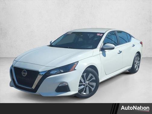 Glacier White 2022 Nissan Altima S FWD