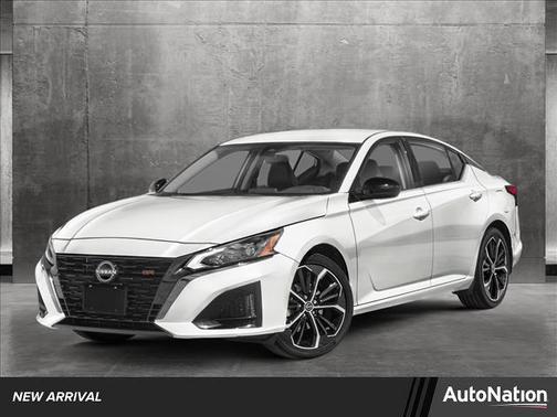 2025 Nissan Altima SR FWD