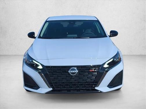 2025 Nissan Altima SR FWD