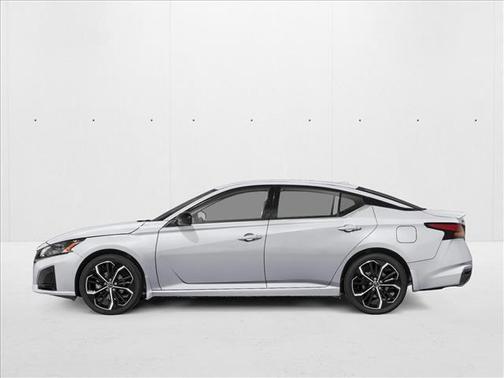 2025 Nissan Altima SR FWD