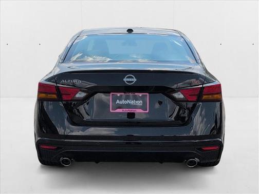 2025 Nissan Altima SR FWD