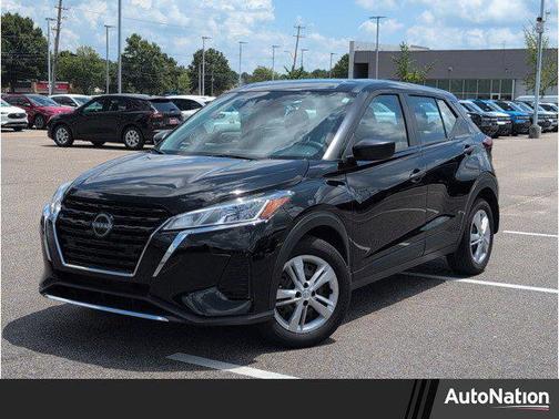 2023 Nissan Kicks S