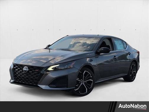 2025 Nissan Altima SR FWD