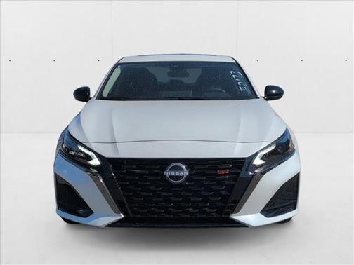 2025 Nissan Altima SR FWD