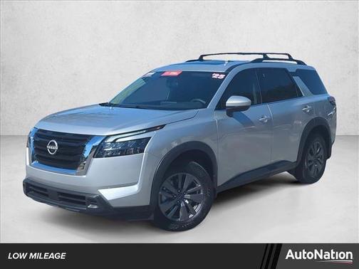 2025 Nissan Pathfinder SV FWD