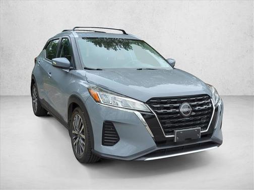Boulder Gray Pearl 2023 Nissan Kicks SV