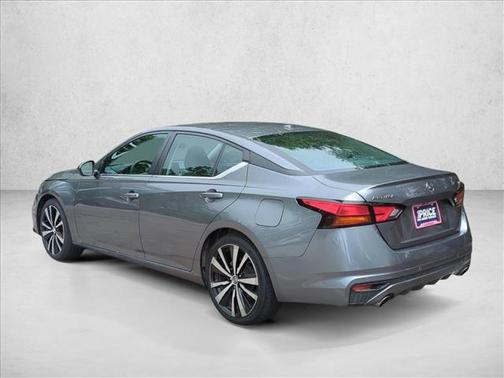 Gun Metallic 2021 Nissan Altima SR FWD