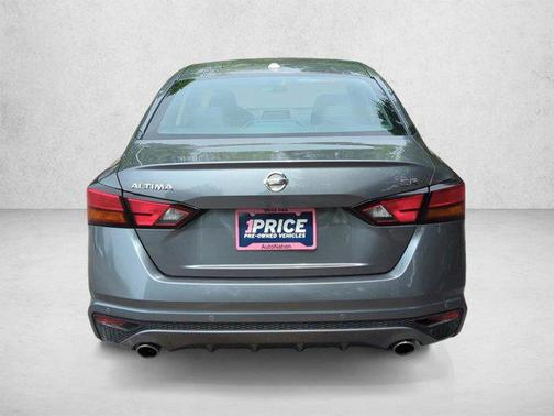 Gun Metallic 2021 Nissan Altima SR FWD