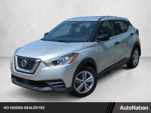 Brilliant Silver Metallic 2020 Nissan Kicks S