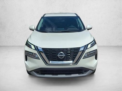 Pearl White Tricoat 2022 Nissan Rogue SV