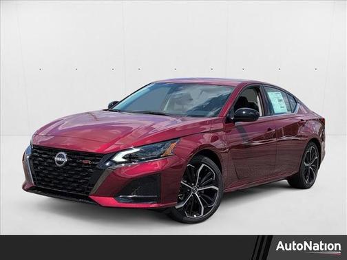 2025 Nissan Altima SR FWD