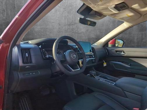 2025 Nissan Pathfinder SL FWD