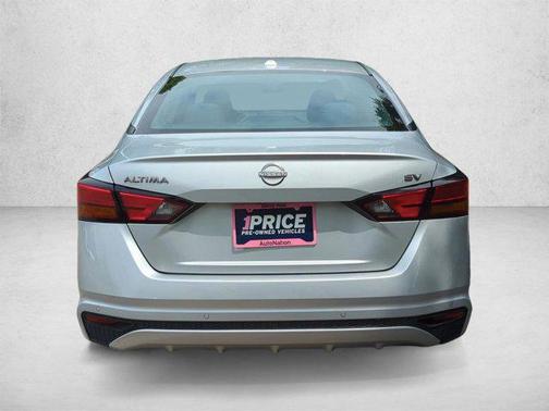 Brilliant Silver Metallic 2023 Nissan Altima 2.5 SV