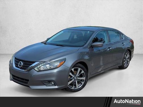 Gun Metallic 2017 Nissan Altima 2.5 SR