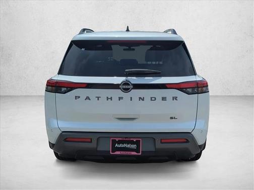 Everest White Pearl Tricoat 2026 Nissan Pathfinder SL