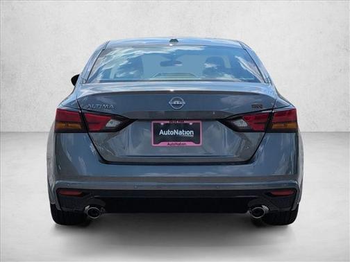 2025 Nissan Altima SR FWD