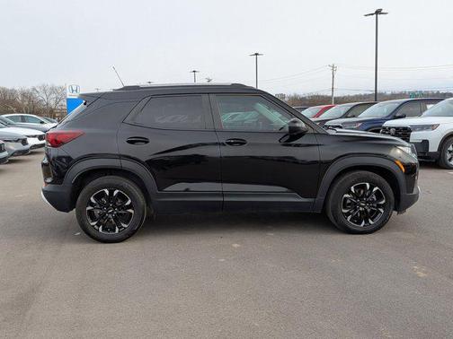 Mosaic Black Metallic 2021 Chevrolet Trailblazer LT