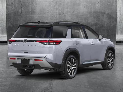 2025 Nissan Pathfinder Platinum FWD