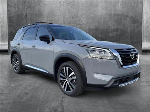 2025 Nissan Pathfinder Platinum FWD
