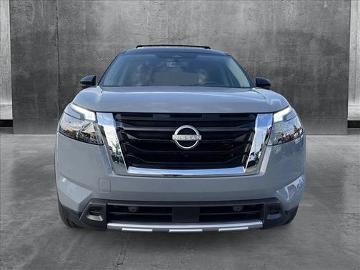 2025 Nissan Pathfinder Platinum FWD