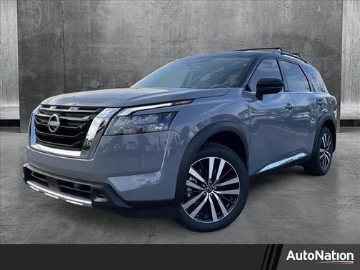 2025 Nissan Pathfinder Platinum FWD