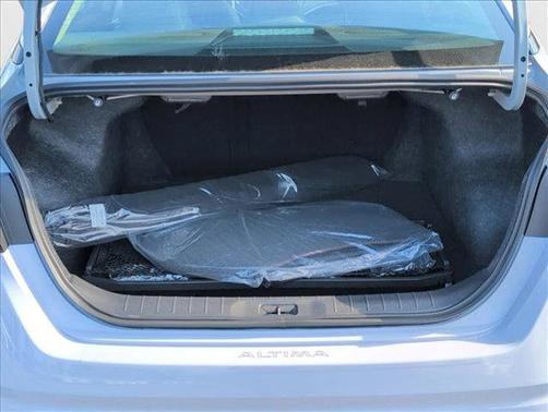 2025 Nissan Altima SR FWD