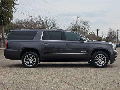2017 GMC Yukon XL Denali