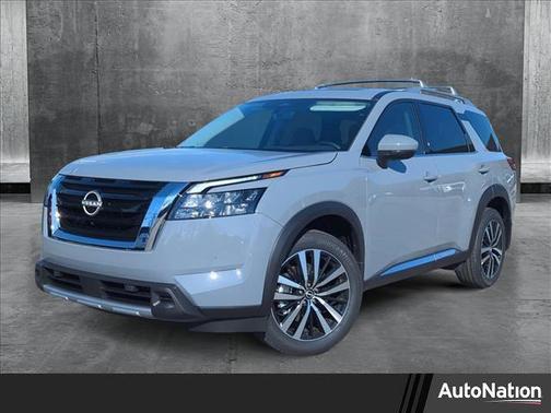 2025 Nissan Pathfinder Platinum 4WD