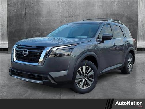 2025 Nissan Pathfinder SL FWD