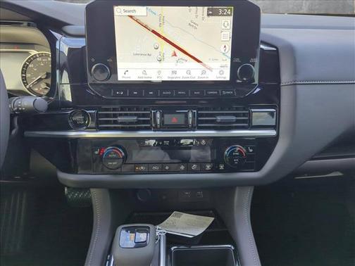 2025 Nissan Pathfinder SL FWD