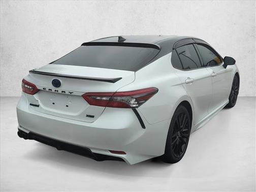 2024 Toyota Camry Hybrid SE