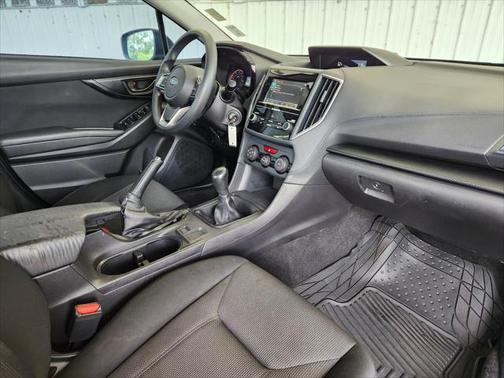 2017 Subaru Impreza 2.0i