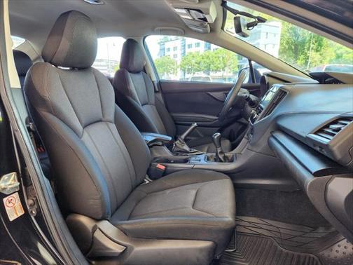 2017 Subaru Impreza 2.0i