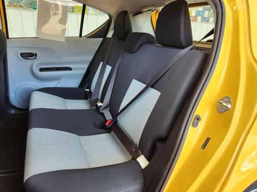 Sun Fusion 2014 Toyota Prius c Two
