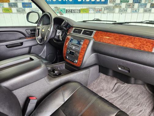 Silver Ice Metallic 2012 Chevrolet Suburban 1500 LT