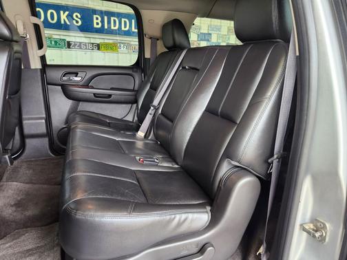 Silver Ice Metallic 2012 Chevrolet Suburban 1500 LT