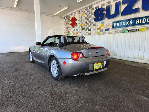 Sterling Gray Metallic 2004 BMW Z4 2.5i Roadster