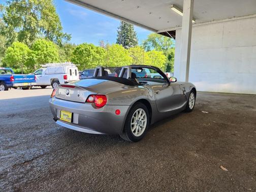 Sterling Gray Metallic 2004 BMW Z4 2.5i Roadster